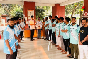 চার দেয়ালে বন্দী জীবনেও ঈদের আনন্দ ছড়িয়ে