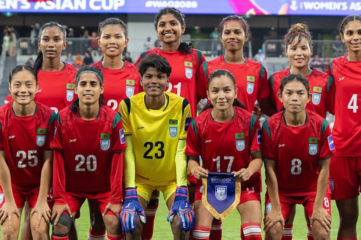 চীনের বিপক্ষে সাহসী বাংলাদেশী মেয়েরা