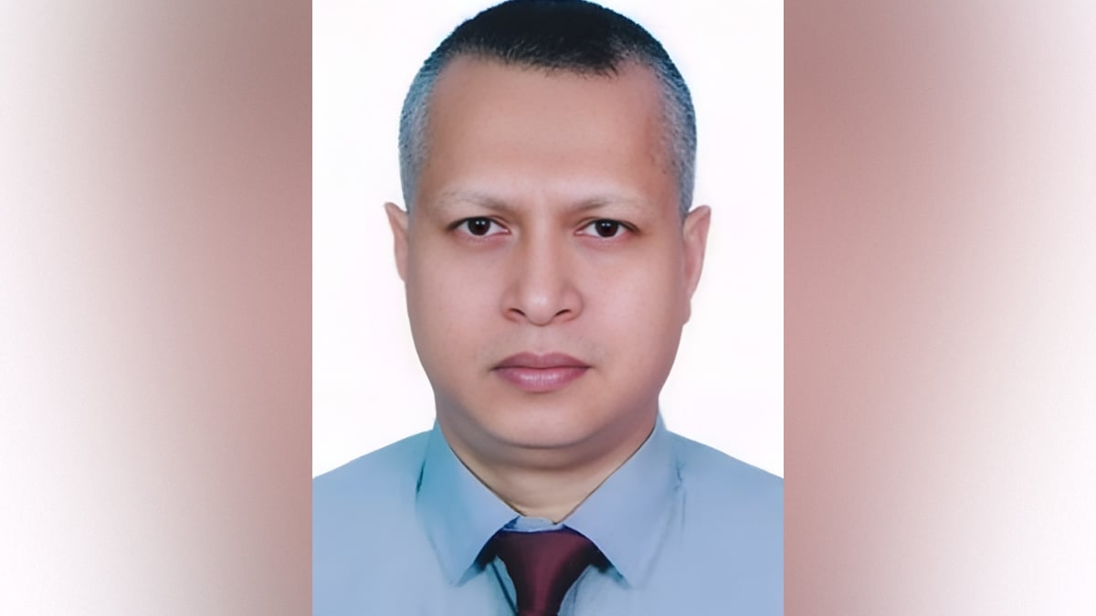 জনপ্রশাসনে আকনুর রহমানের গুরুত্বপূর্ণ দায়িত্ব