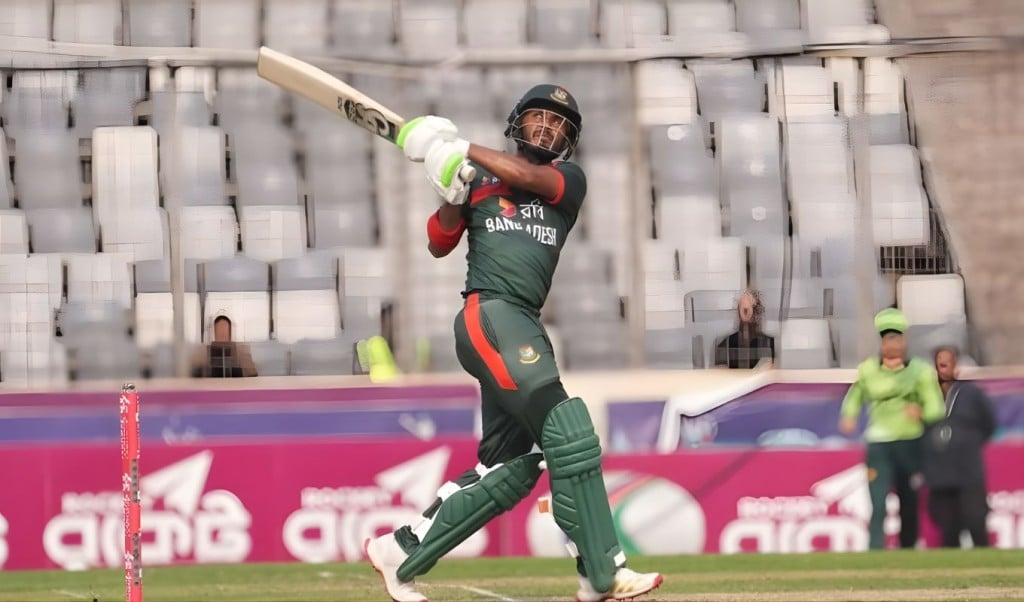 তামিমের প্রথম সেঞ্চুরি বাংলাদেশ এগোচ্ছে শক্তভাবে তামিমের প্রথম সেঞ্চুরি, বাংলাদেশ এগোচ্ছে শক্তভাবে