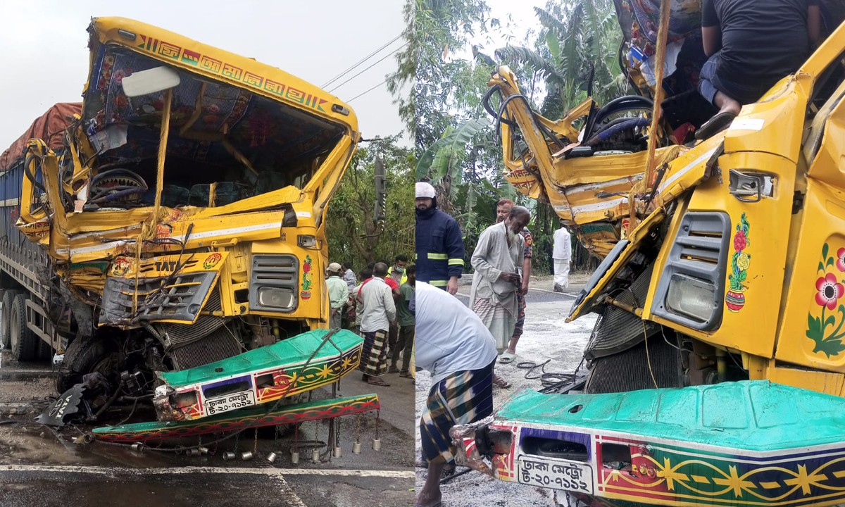 তারাগঞ্জে ট্রাক সংঘর্ষে দুই চালকের মৃত্যু