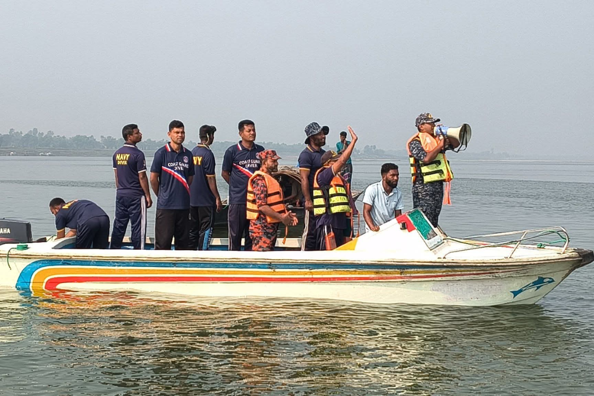 দৌলতদিয়া বাসডুবি: তৃতীয় দিনে তল্লাশি অভিযান অব্যাহত, নতুন উদ্ধার নেই