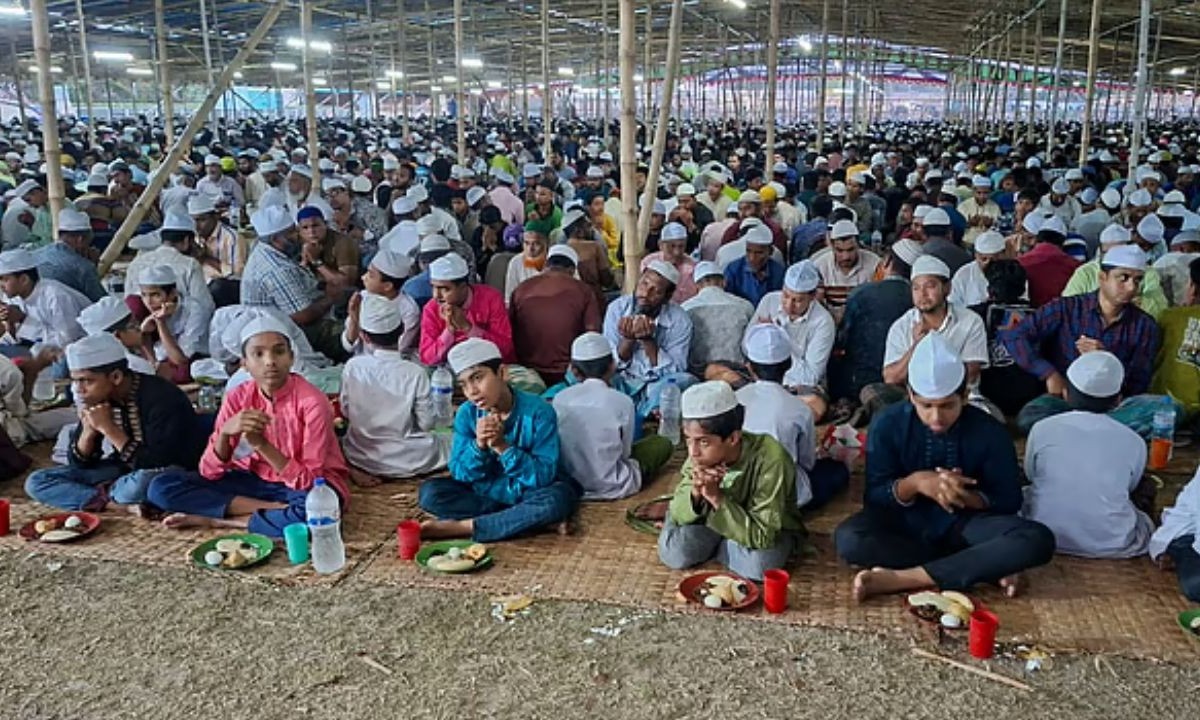 নলতায় সম্প্রীতির ইফতার: প্রতিদিন ৬ হাজার রোজাদারের মিলনমেলা