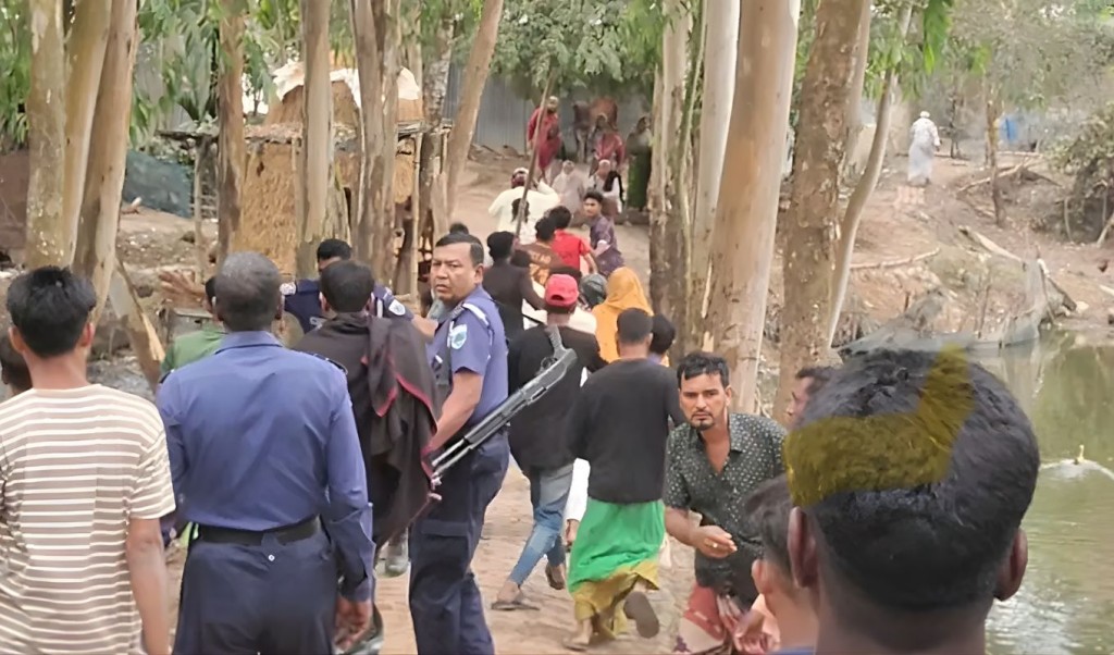 নাটোরে আধিপত্য সংঘর্ষে আহত ৮ জন নাটোরে আধিপত্য সংঘর্ষে আহত ৮ জন