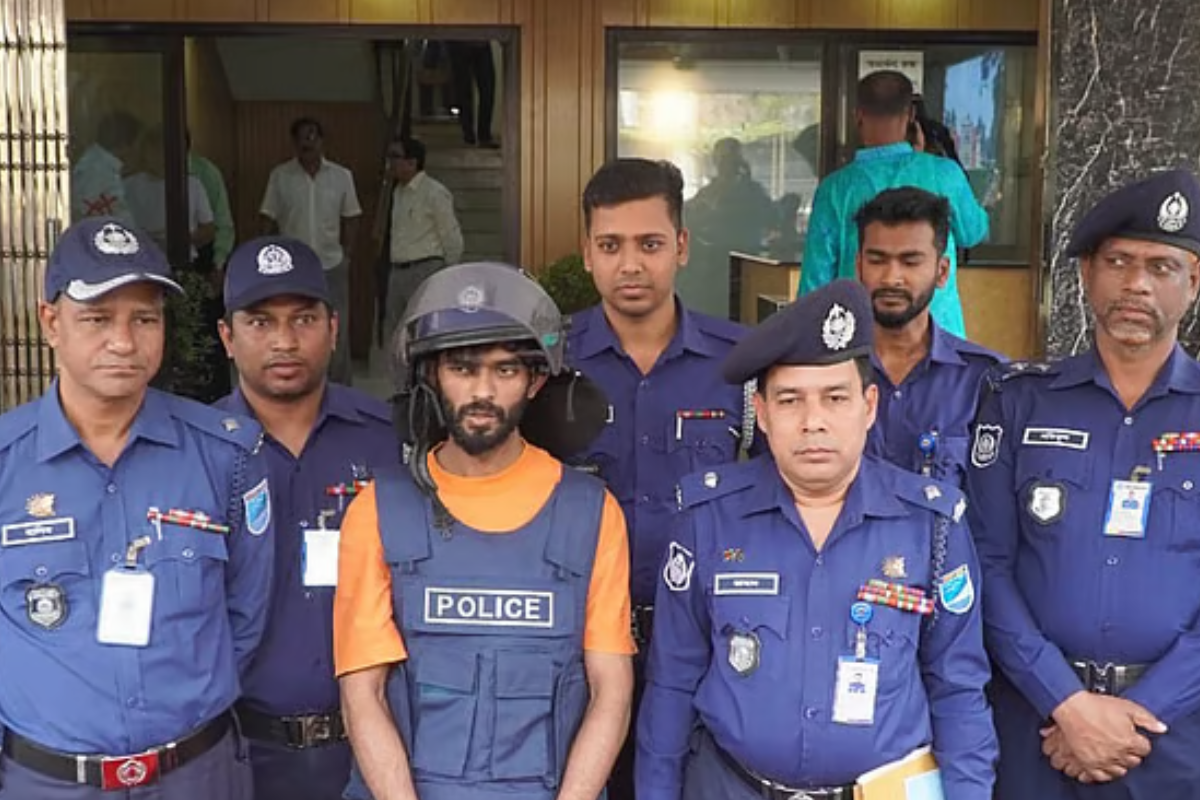 নারায়ণগঞ্জে এএসআইয়ের ছিনতাই হওয়া পিস্তল উদ্ধার