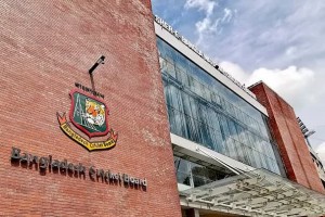 বিসিবি সতর্ক: নির্বাচন নিয়ে এনএসসির পদক্ষেপ