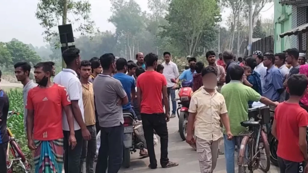 নীলফামারীতে গাছ কেটে সংঘর্ষে নিহত ১ নীলফামারীতে গাছ কেটে সংঘর্ষে নিহত ১