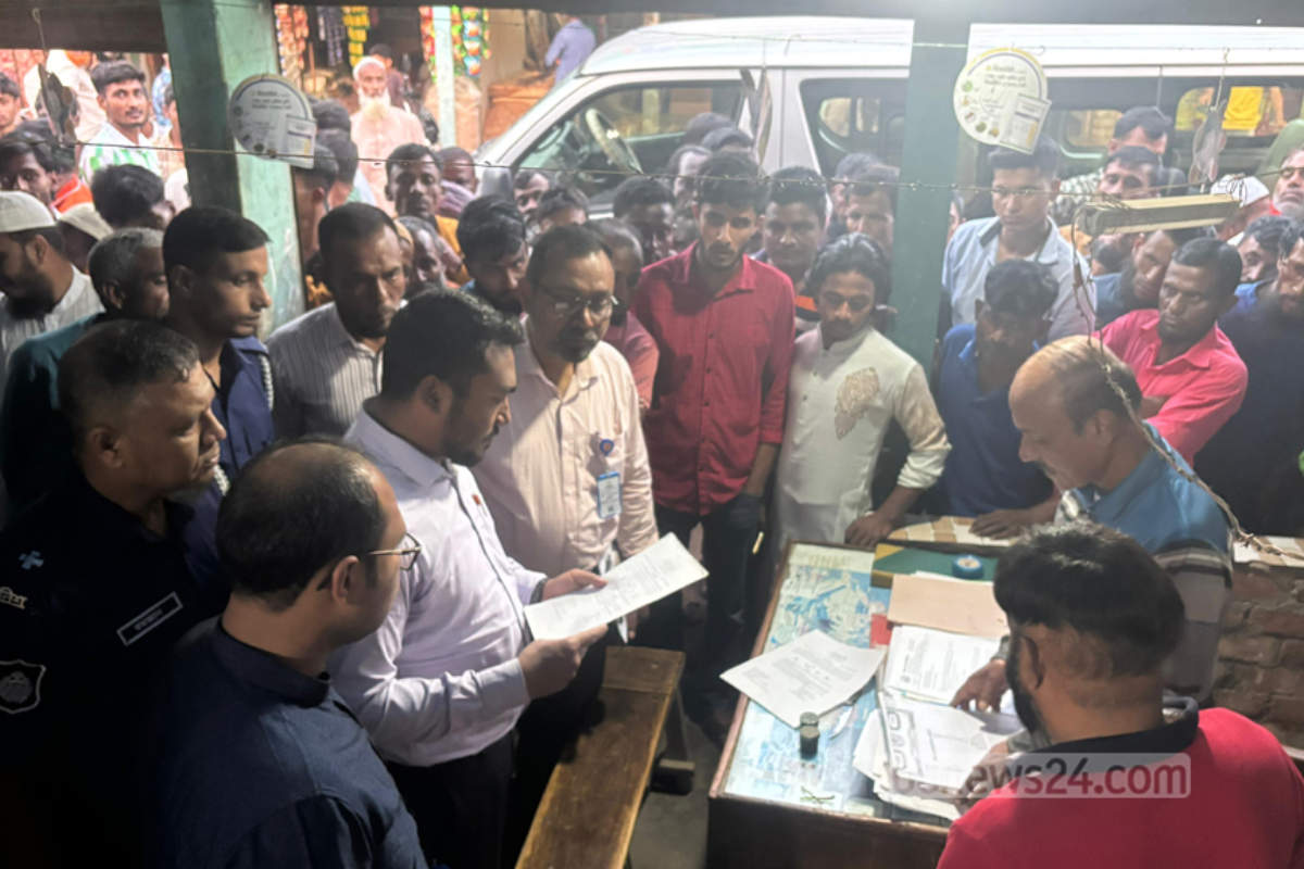 নেত্রকোনায় অবৈধ ডিজেল মজুদ, জরিমানা ও অভিযান তৎপরতা