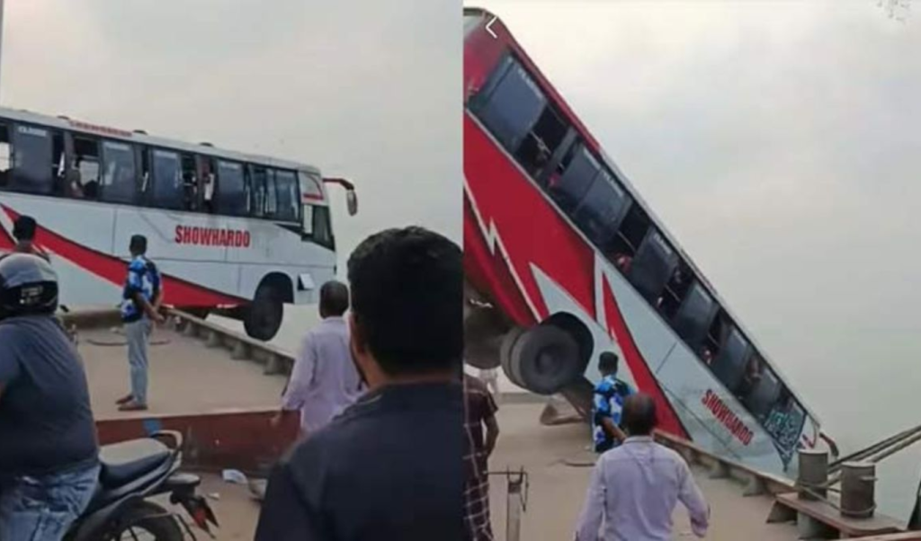 পদ্মায় বাসডুবির ঘটনায় সৌহার্দ্য পরিবহনের নিবন্ধন সাময়িক স্থগিত ঘোষণা পদ্মায় বাসডুবির ঘটনায় সৌহার্দ্য পরিবহনের নিবন্ধন সাময়িক স্থগিত ঘোষণা