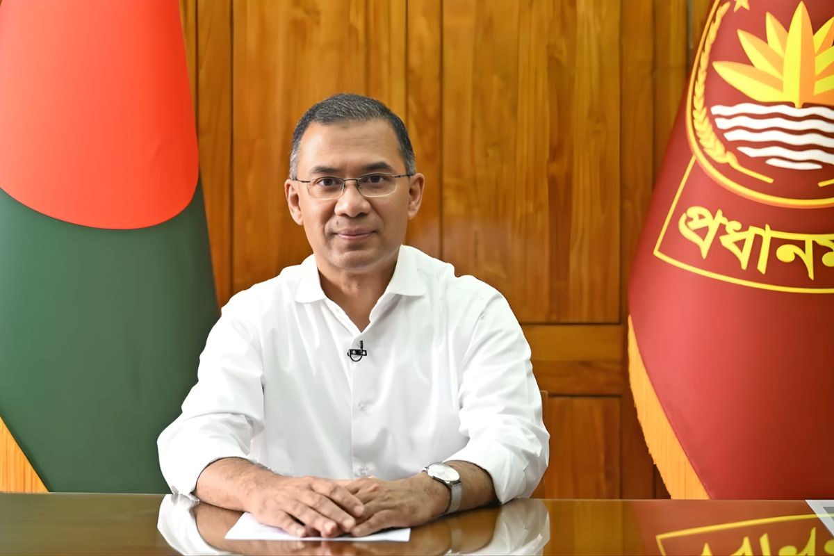 প্রধানমন্ত্রী সচিবালয়ে ঈদ শুভেচ্ছা বিনিময়