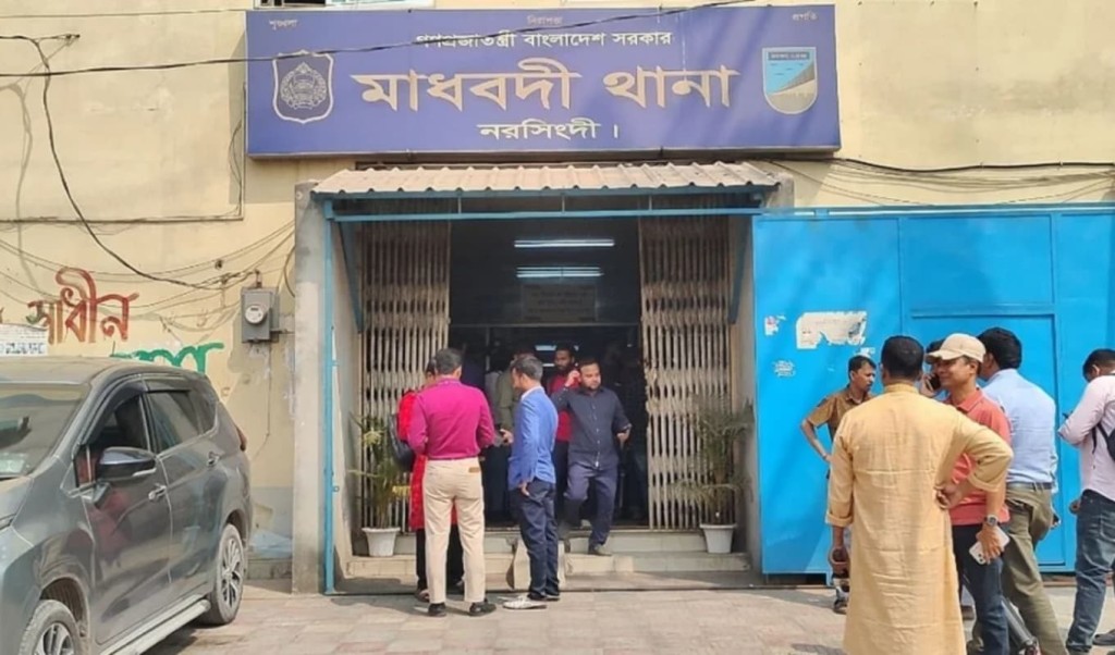 ফোনে পরিচয়, দেখা করতে গিয়ে ধর্ষণের শিকার