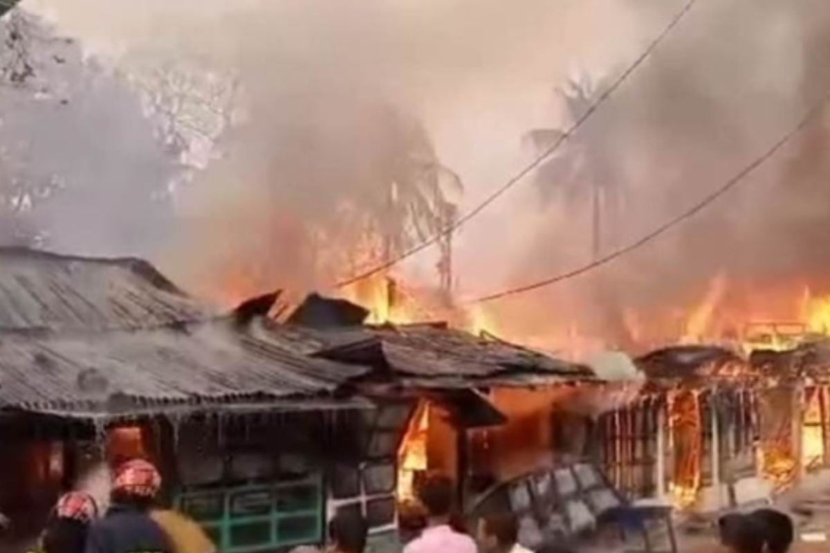 বান্দরবানে ভয়াবহ অগ্নিকাণ্ডে ছয় ঘর পুড়ে ছাই