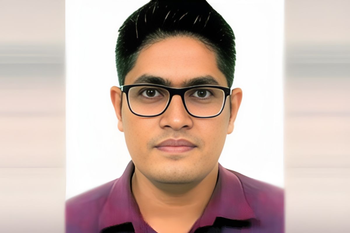 বিশ্ববিদ্যালয় শিক্ষক অপহরণের ঘটনায় ৯৭,৫০০ টাকা লুট