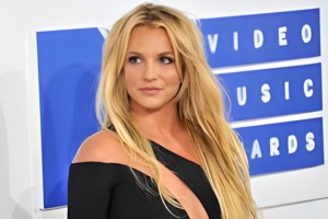ব্রিটনি স্পিয়ার্সের নতুন বিতর্কের ঘটনা