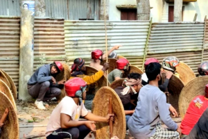 ভাঙ্গায় ঈদের দিন দুই পক্ষের উত্তেজনাপূর্ণ সংঘর্ষ
