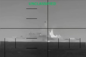 ভারত মহাসাগরে ইরানি যুদ্ধজাহাজ ডুবি: নেপথ্যে মার্কিন সাবমেরিন হামলা