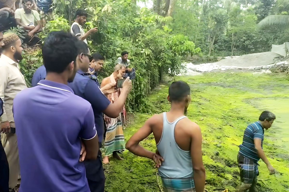 ভোলায় পুকুর থেকে গুলিসহ পিস্তল উদ্ধার