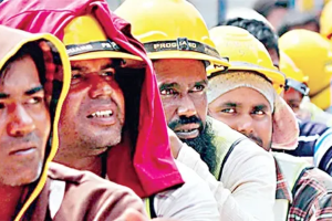 মধ্যপ্রাচ্যে শ্রমবাজারে সংকটের সতর্কতা