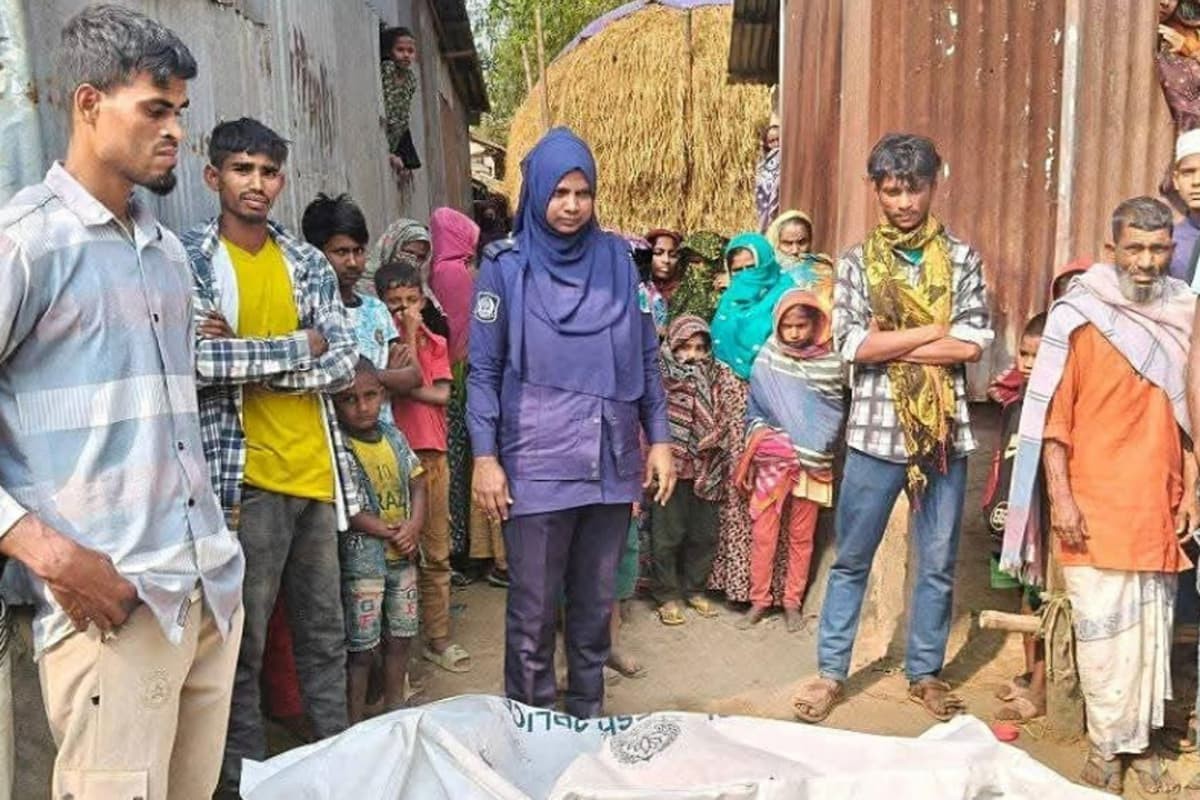 মশার কয়েল থেকে আগুন ছড়িয়ে দগ্ধ হয়ে নারীর মৃত্যু