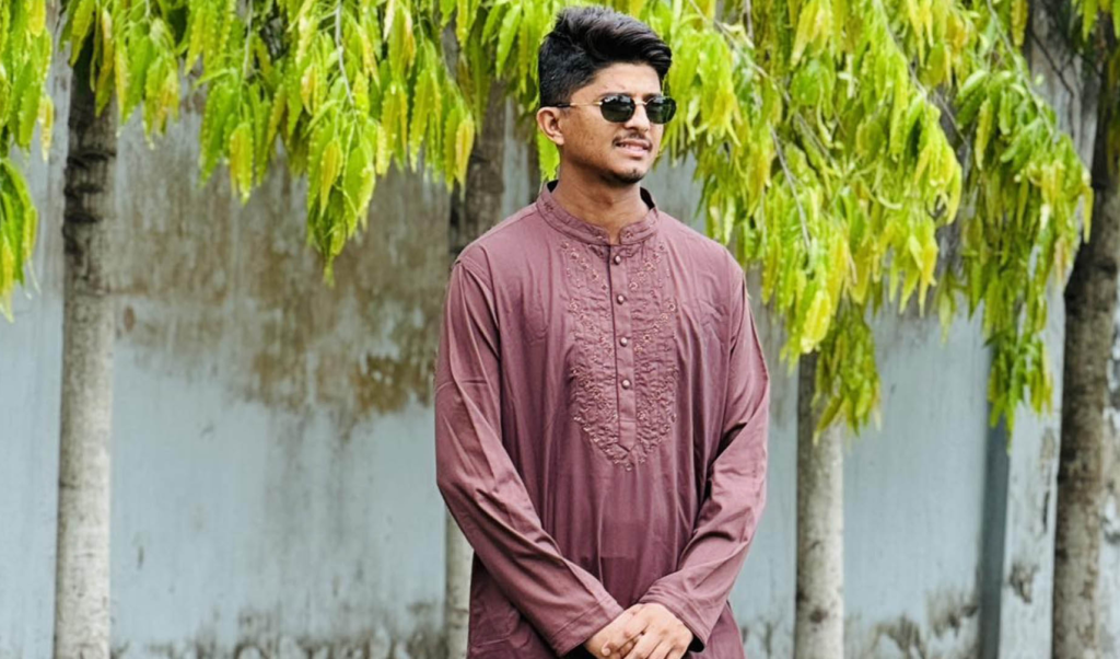 মা ছাড়া ঈদ কখনো পূর্ণ হয় না মেহেদী মা ছাড়া ঈদ কখনো পূর্ণ হয় না: মেহেদী