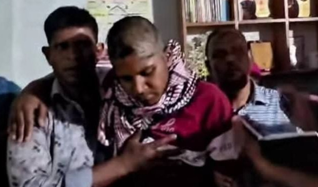 মাদরাসাছাত্রকে অপহরণের পর নির্যাতন গ্রেপ্তার ১ মাদরাসাছাত্রকে অপহরণের পর নির্যাতন, গ্রেপ্তার ১