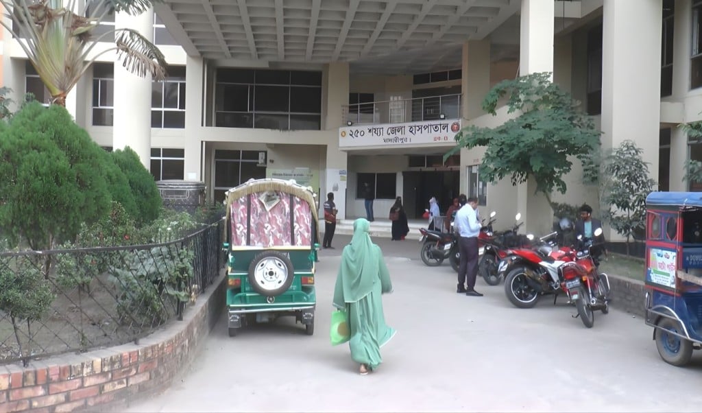 মাদারীপুরে ট্রাক মোটরসাইকেল সংঘর্ষে নিহত ২ মাদারীপুরে ট্রাক-মোটরসাইকেল সংঘর্ষে নিহত ২