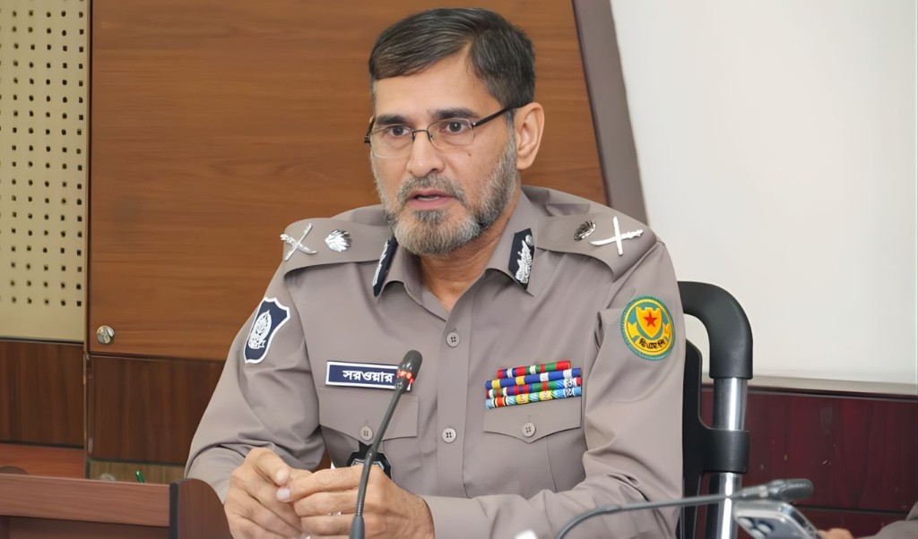 মূল সড়কে ব্যাটারিচালিত রিকশা নিষিদ্ধ মূল সড়কে ব্যাটারিচালিত রিকশা নিষিদ্ধ
