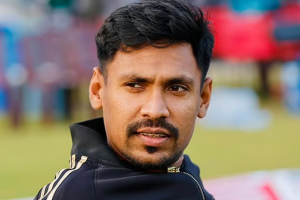 মোস্তাফিজ হানড্রেডে পেলেন প্রথম বাংলাদেশি দল