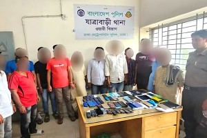 যাত্রাবাড়ীতে চোরাই মোবাইল চক্র ধরা