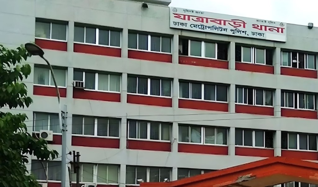 যাত্রাবাড়ীতে বিশেষ অভিযানে ১৬ গ্রেপ্তার যাত্রাবাড়ীতে বিশেষ অভিযানে ১৬ গ্রেপ্তার
