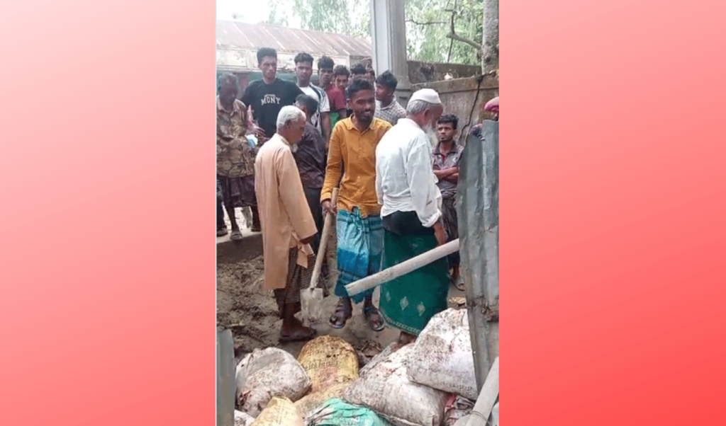 যুদ্ধাহত মুক্তিযোদ্ধার বাড়ি লুটপাট ও ভাঙচুর যুদ্ধাহত মুক্তিযোদ্ধার বাড়ি লুটপাট ও ভাঙচুর