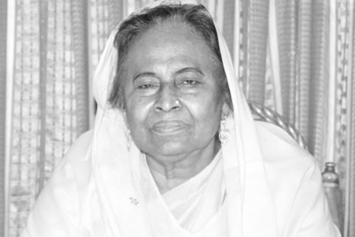 রাজনৈতিক ক্ষমতা ও ভীতিমুক্ত আমলা