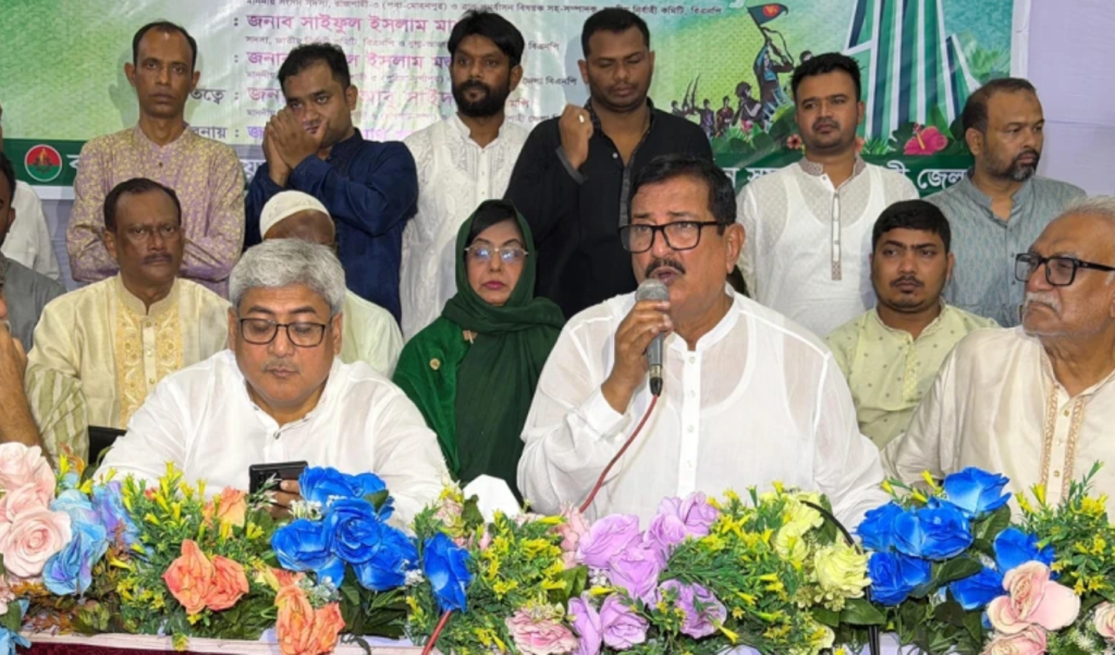 রাজশাহীতে ভূমিমন্ত্রীর সমালোচনা হেলমেট বাহিনী এখন গুপ্ত বাহিনী রাজশাহীতে ভূমিমন্ত্রীর সমালোচনা: হেলমেট বাহিনী এখন গুপ্ত বাহিনী