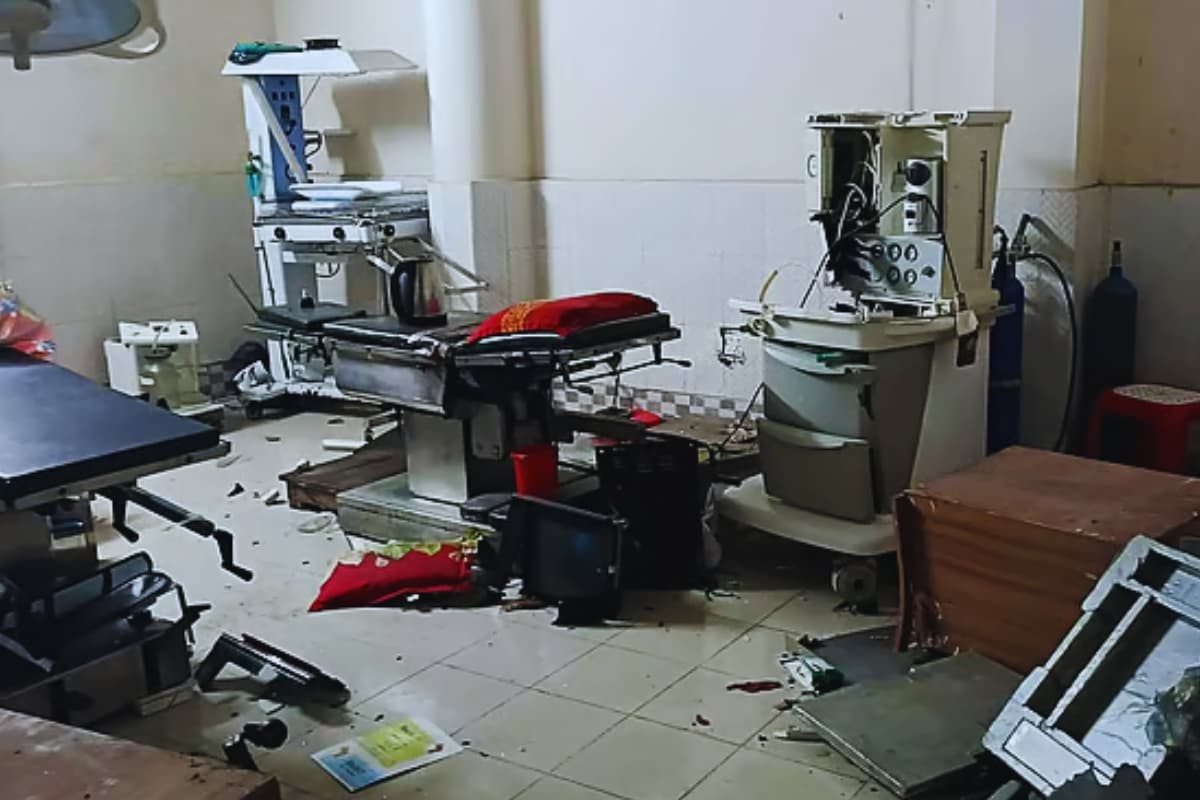 শ্রীপুরে প্রসূতির মরদেহ হাসপাতালেই ফেলে পালানোর অভিযোগ