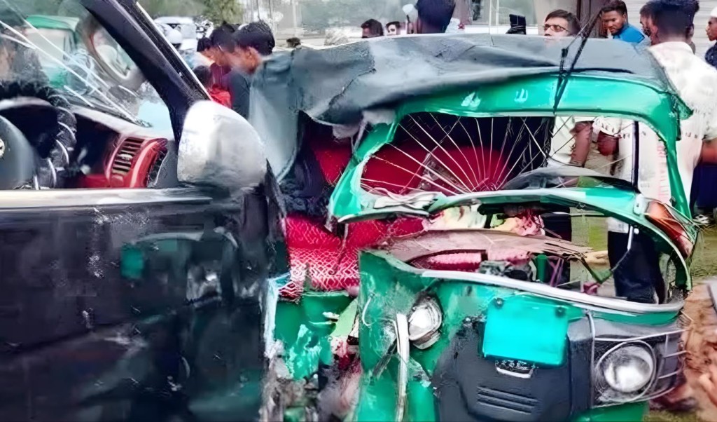 শ্রীমঙ্গলে ভয়াবহ সড়ক দুর্ঘটনা শ্রীমঙ্গলে ভয়াবহ সড়ক দুর্ঘটনা