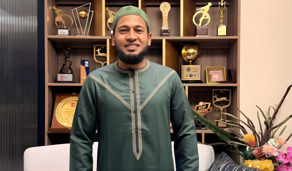সৌদিতে আটকা মুশফিকের পরিস্থিতি স্বস্তির সংকেত সৌদিতে আটকা মুশফিকের পরিস্থিতি স্বস্তির সংকেত