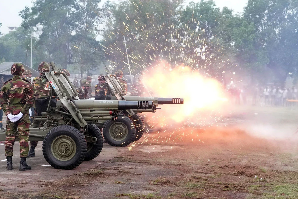 স্বাধীনতা দিবসে ৩১ তোপধ্বনিতে শহীদদের স্মরণ