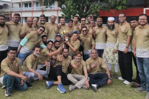 স্মৃতির মাঠে ফকির-মিসকিন বন্ধুত্বের লড়াই