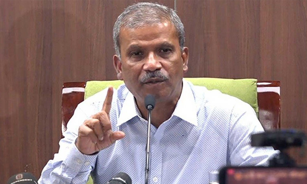 আসিফ নজরুলের মন্তব্যে বিতর্ক তুঙ্গে