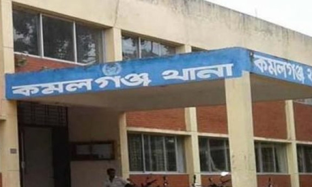 কমলগঞ্জে দুর্ঘটনায় ৩৫০ মোরগের মৃত্যু