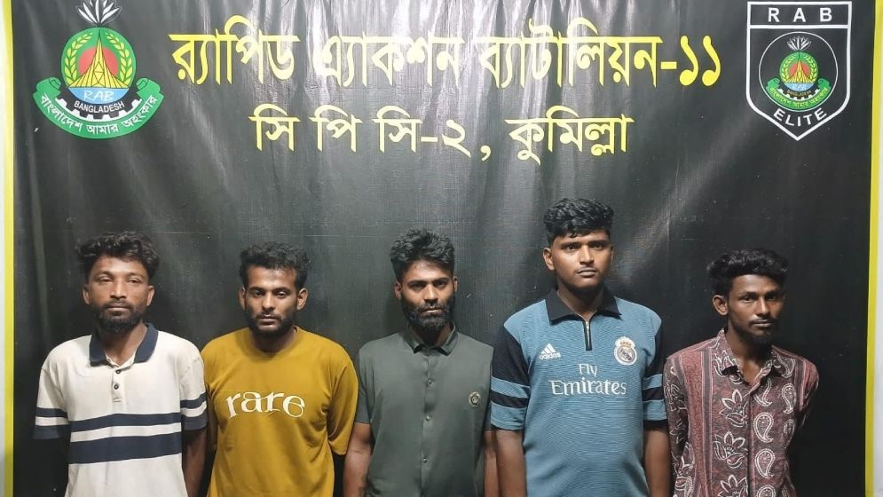 কাস্টমস কর্মকর্তাকে হত্যার নৃশংস কাহিনি
