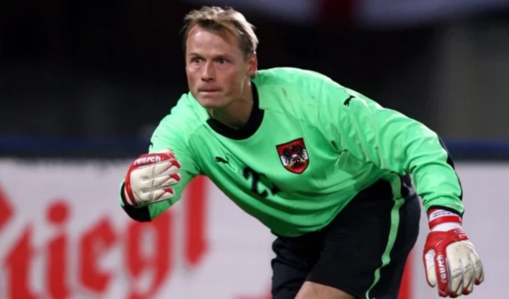 Former Arsenal Goalkeeper Killed in Train Collision ট্রেন দুর্ঘটনায় প্রাণ গেল আর্সেনাল কিংবদন্তি ম্যানিঙ্গারের