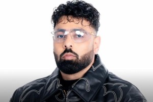 অশ্লীলতার অভিযোগে বাদশার ক্ষমা প্রার্থনা