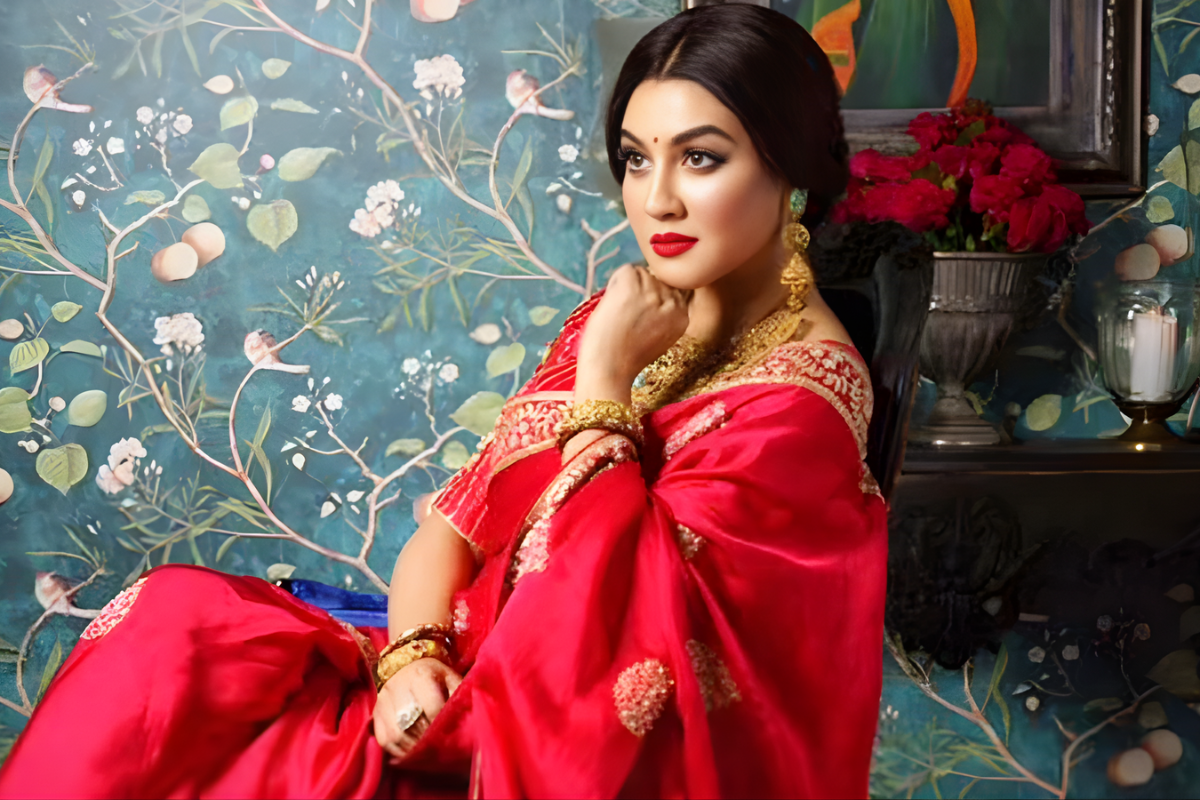লাল শাড়িতে জয়ার তীব্র ব্যক্তিত্বের নতুন ছবির প্রকাশ