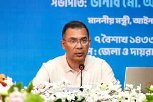 আদালত আস্থা ফেরাতে কঠোর বার্তা প্রধানমন্ত্রীর