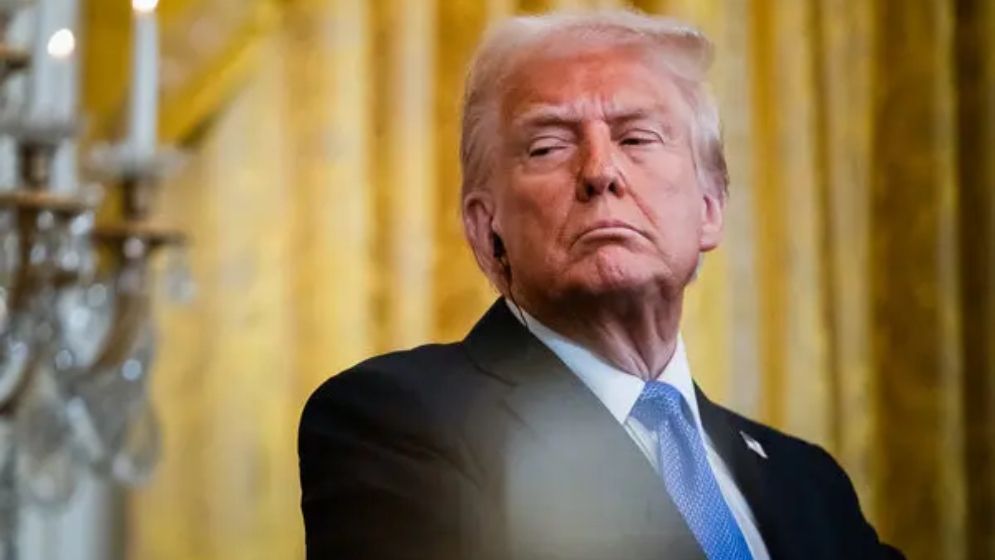 ইরানকে ট্রাম্পের কঠোর হুঁশিয়ারি ও সামরিক প্রস্তুতির ঘোষণা