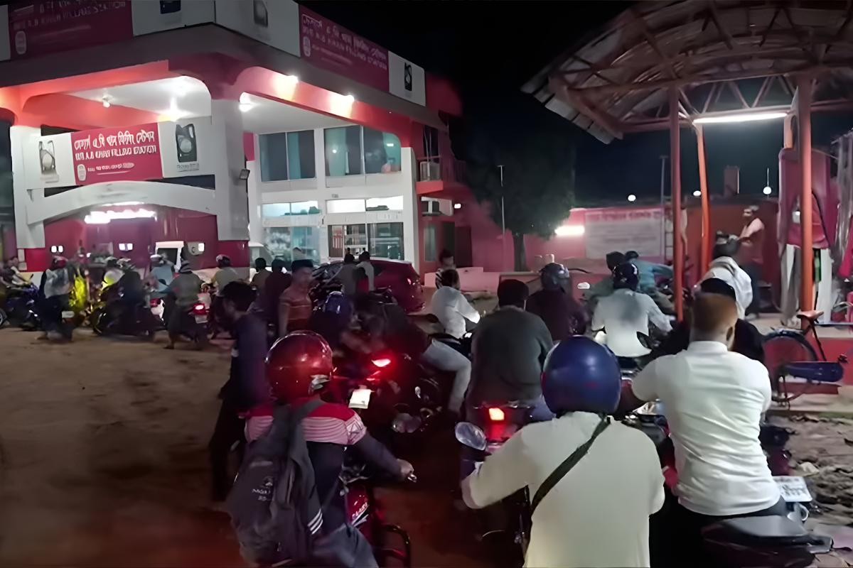 কৃষক নির্যাতন ঘিরে রৌমারীতে উত্তেজনা