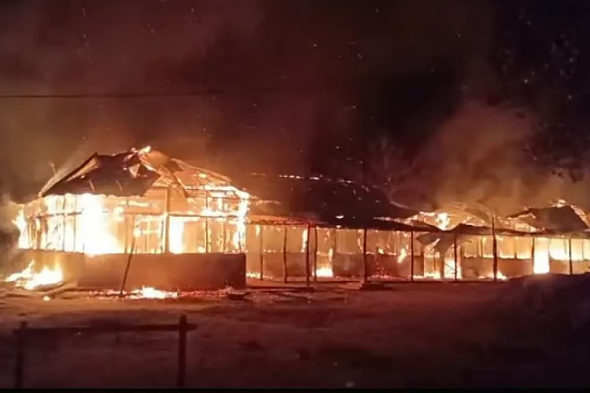 খাগড়াছড়ির রামগড়ে আগুনে পুড়ে গেল মাধ্যমিক বিদ্যালয়