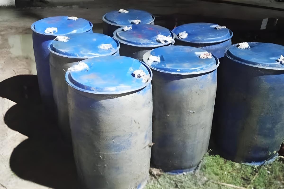 খালে আট ড্রাম ডিজেল উদ্ধার