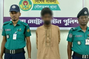 খুলনায় শীর্ষ সন্ত্রাসী ইমন গ্রেপ্তার